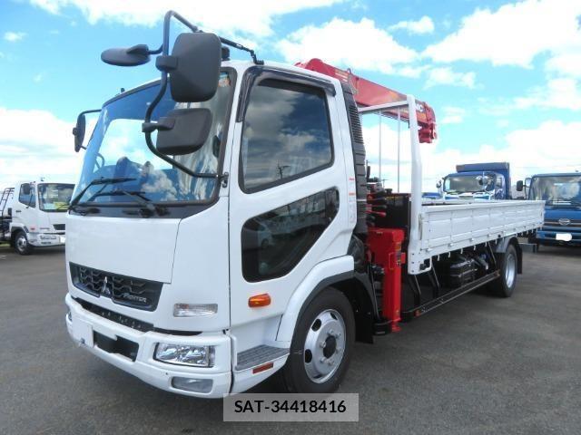 Mitsubishi FIGHTER 2026-05 8524846-1