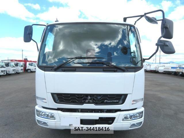 Mitsubishi FIGHTER 2026-05 8524846-2