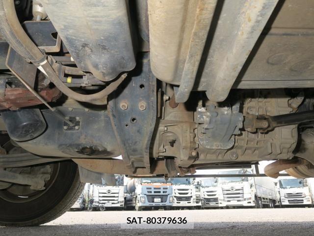 Mitsubishi FIGHTER 2014-06 8524854-20