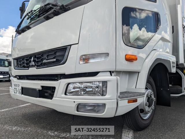 Mitsubishi FIGHTER 2026-02 8524844-26