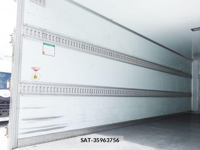 Mitsubishi FIGHTER 2015-12 8524861-9