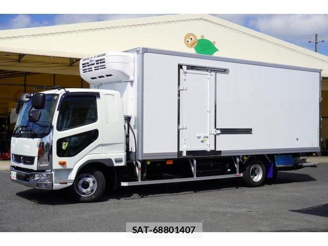 Mitsubishi FIGHTER 2025-10 8524842-0
