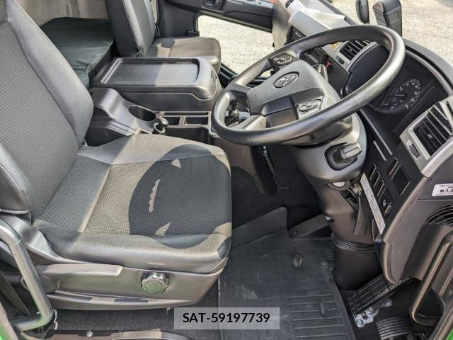 Mitsubishi FIGHTER 2022-05 8524848-20