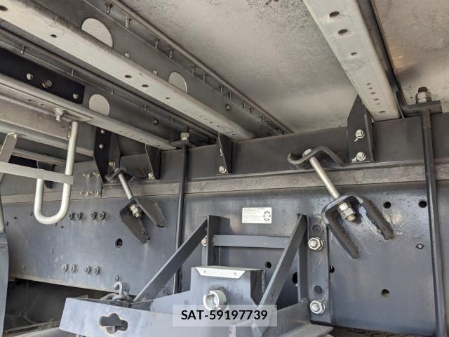 Mitsubishi FIGHTER 2022-05 8524848-27