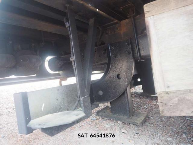 Mitsubishi FIGHTER 2004-10 8524859-6