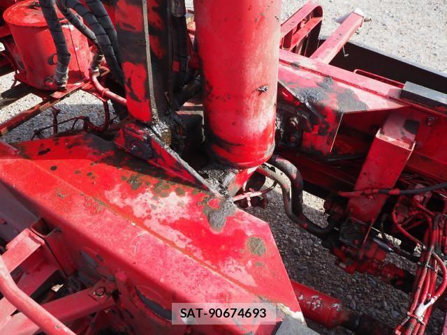 Mitsubishi FIGHTER 2012-08 8524857-16