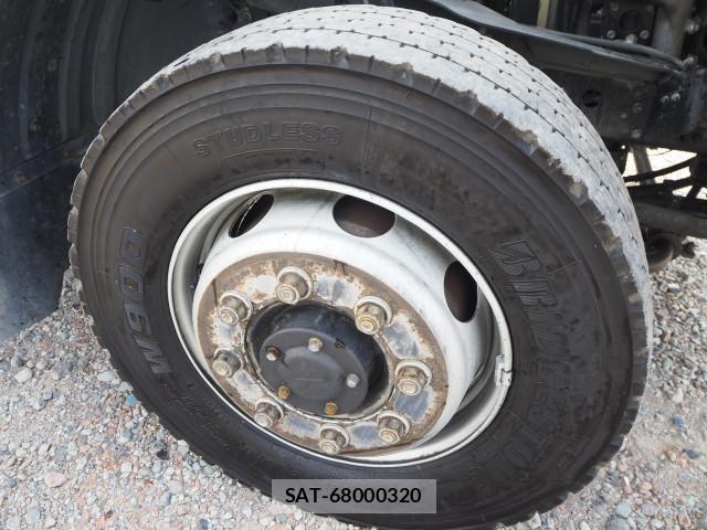 Mitsubishi FIGHTER 2014-03 8524858-14