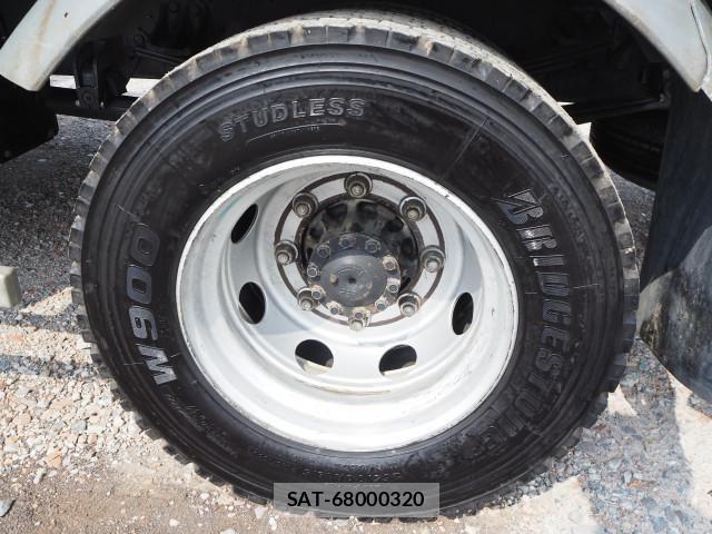 Mitsubishi FIGHTER 2014-03 8524858-25