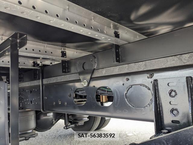 Mitsubishi FIGHTER 2026-02 8524843-23