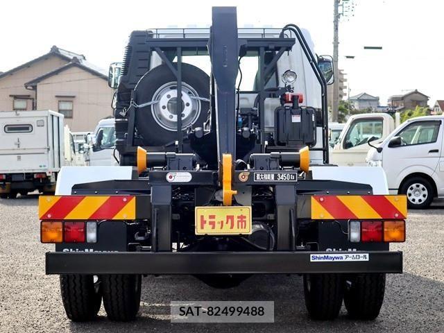 Mitsubishi FIGHTER 2026-04 8524850-14