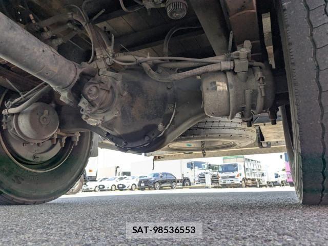 Mitsubishi FIGHTER 2018-09 8524851-17
