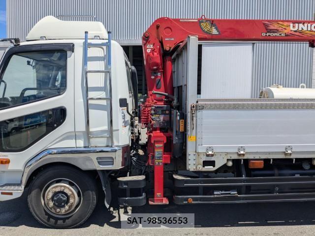 Mitsubishi FIGHTER 2018-09 8524851-24