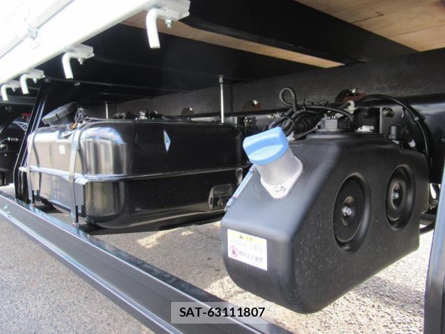 Mitsubishi FIGHTER 2026-04 8524847-16
