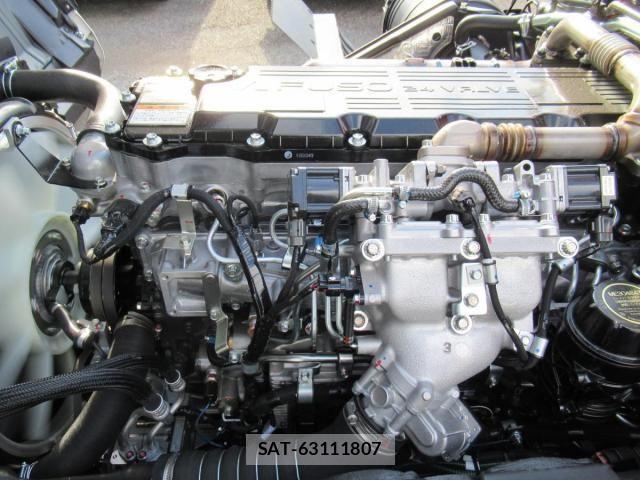 Mitsubishi FIGHTER 2026-04 8524847-22
