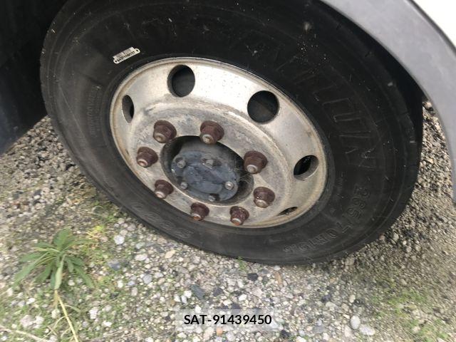 Mitsubishi FIGHTER 2011-12 8561882-6
