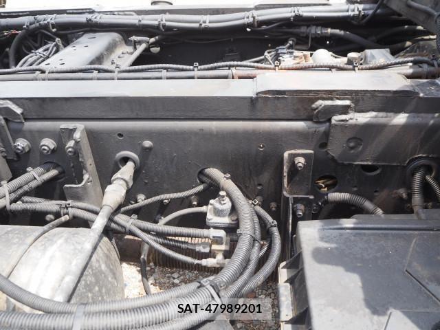 Mitsubishi FIGHTER 2013-07 8561878-13
