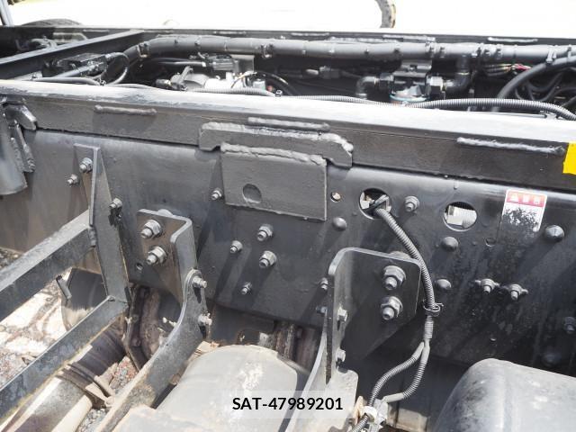 Mitsubishi FIGHTER 2013-07 8561878-14