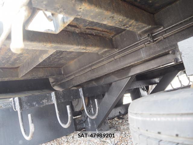 Mitsubishi FIGHTER 2013-07 8561878-21