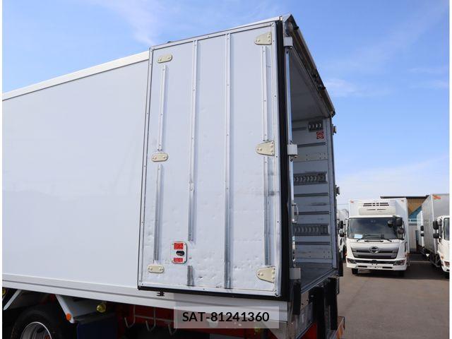 Mitsubishi FIGHTER 2020-12 8561879-14