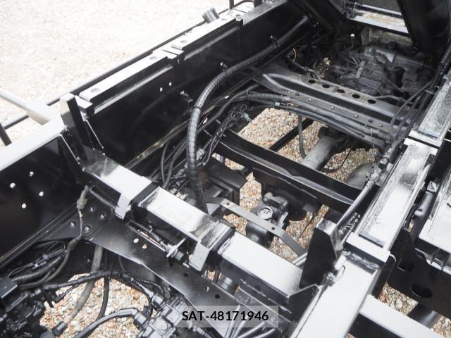 Mitsubishi FIGHTER 2007-03 8561881-23