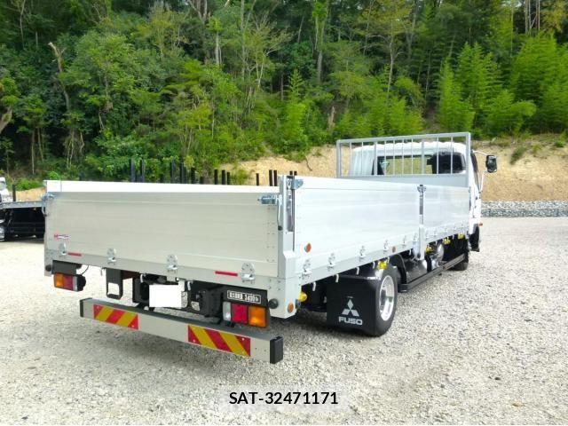 Mitsubishi FIGHTER 2026-05 8561880-3