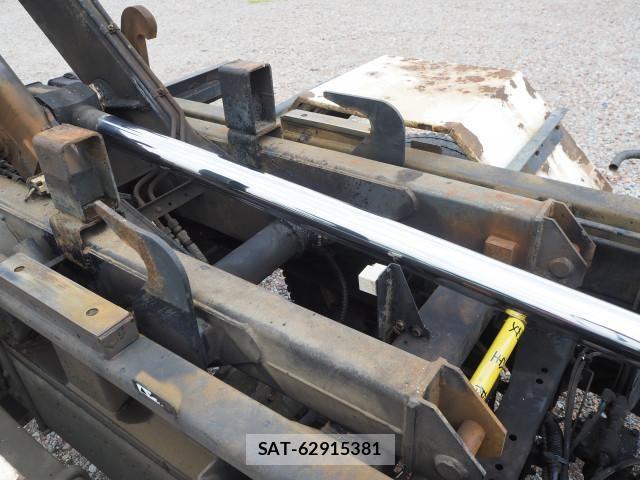 Mitsubishi FIGHTER 2010-09 8626750-9
