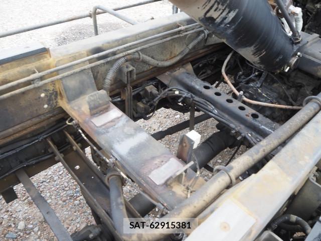Mitsubishi FIGHTER 2010-09 8626750-19