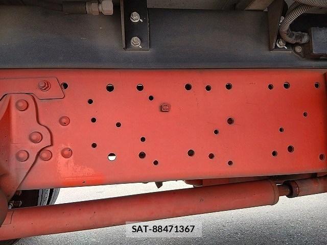 Mitsubishi FIGHTER 2020-02 8626746-16