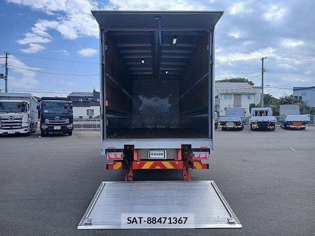 Mitsubishi FIGHTER 2020-02 8626746-6