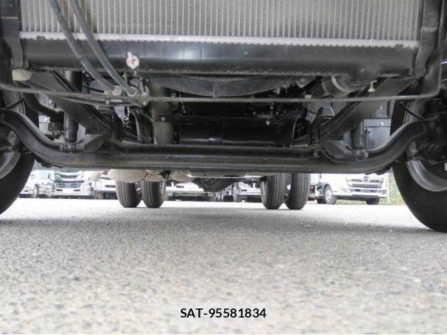Mitsubishi FIGHTER 2025-07 8626740-17