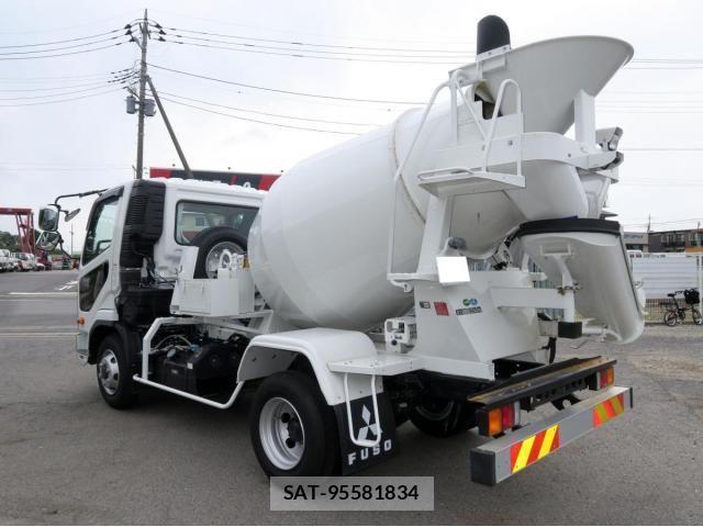 Mitsubishi FIGHTER 2025-07 8626740-2