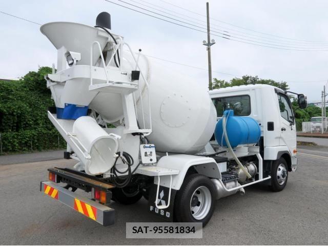 Mitsubishi FIGHTER 2025-07 8626740-3