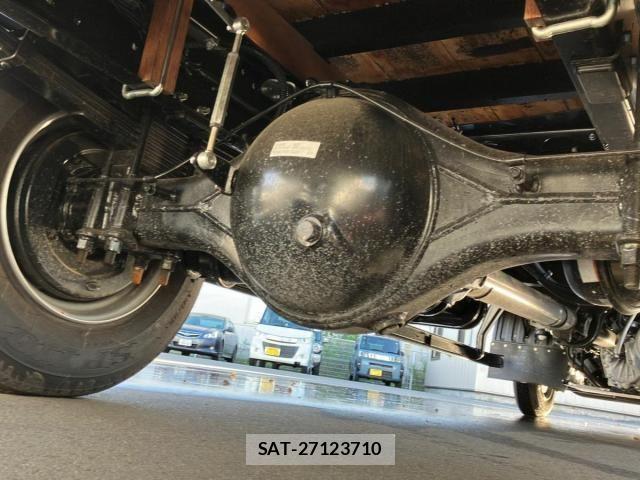 Mitsubishi FIGHTER 2025-12 8626741-13