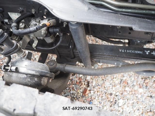 Mitsubishi FIGHTER 2015-12 8626743-20