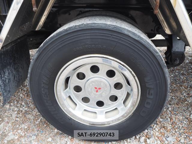 Mitsubishi FIGHTER 2015-12 8626743-25