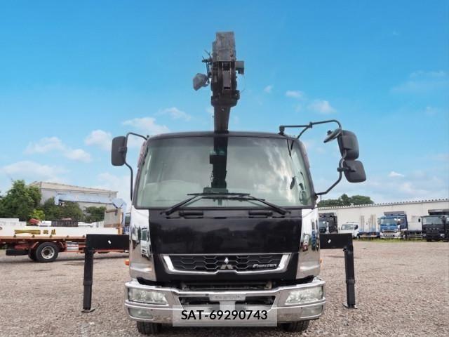 Mitsubishi FIGHTER 2015-12 8626743-7