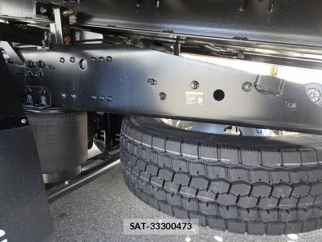 Mitsubishi FIGHTER 2025-05 8626737-15