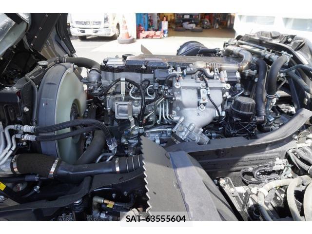 Mitsubishi FIGHTER 2024-04 8626736-13