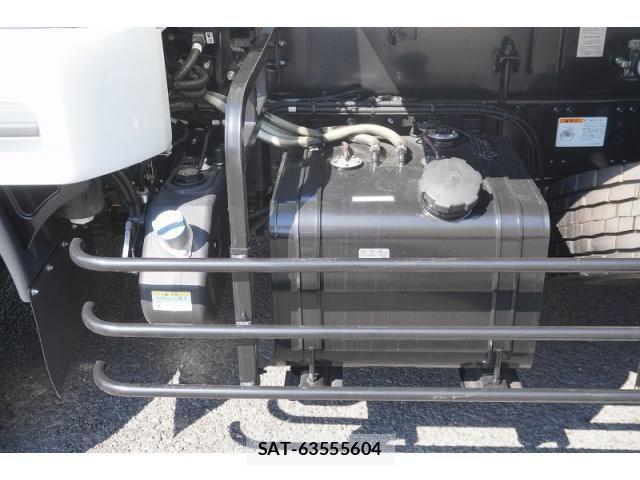 Mitsubishi FIGHTER 2024-04 8626736-17