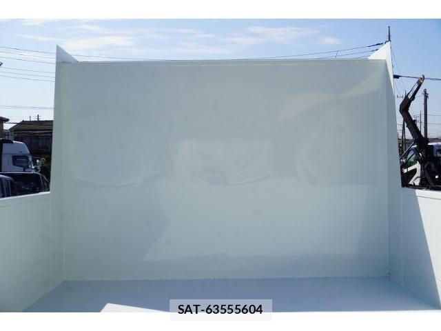 Mitsubishi FIGHTER 2024-04 8626736-19