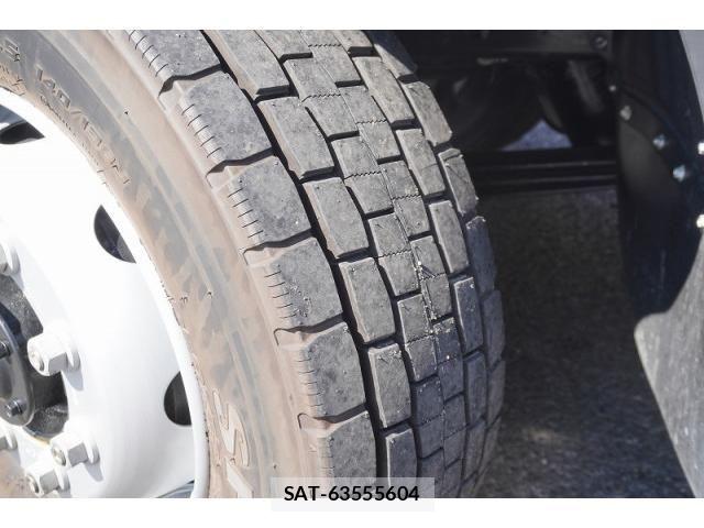 Mitsubishi FIGHTER 2024-04 8626736-8