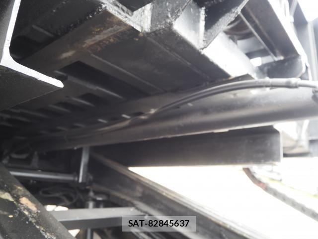 Mitsubishi FIGHTER 2011-07 8626745-16