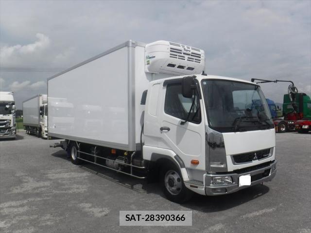 Mitsubishi FIGHTER 2025-11 8626738-3