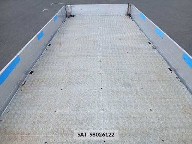 Mitsubishi FIGHTER 2015-09 8626753-7
