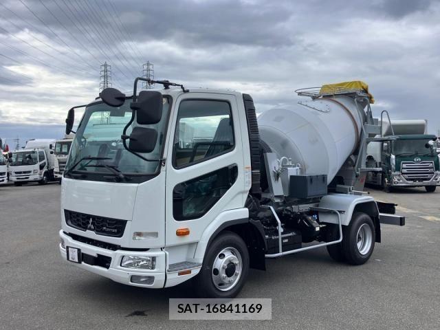 Mitsubishi FIGHTER 2026-02 8626739-0