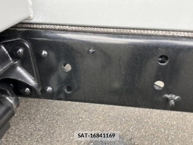 Mitsubishi FIGHTER 2026-02 8626739-13