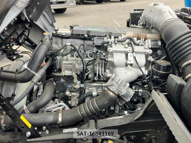 Mitsubishi FIGHTER 2026-02 8626739-16