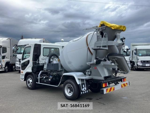Mitsubishi FIGHTER 2026-02 8626739-3