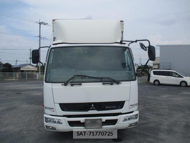 Mitsubishi FIGHTER 2017-08 8626755-4