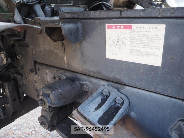 Mitsubishi FIGHTER 2010-11 8626744-15